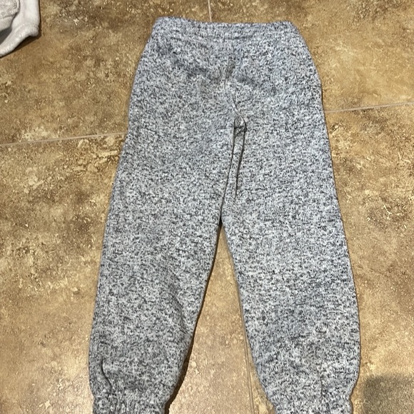 Canada brand joggers size XS 4-5 - Picture 2 of 3